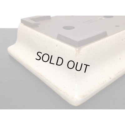 画像5: 常滑鉢　「山秋造印」　白釉外縁長方鉢