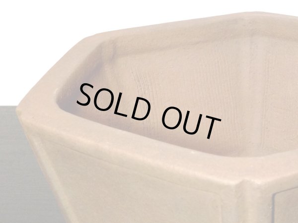 画像6: 常滑鉢　「久田佳山」　隅入六角鉢 (6)