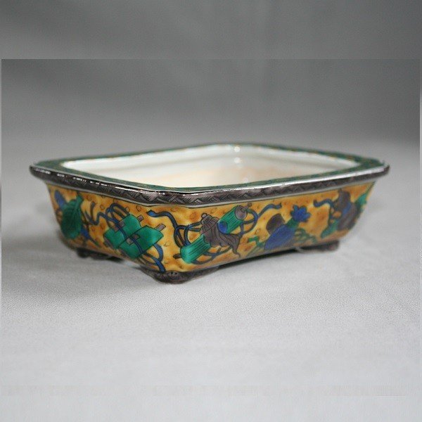 画像2: 九谷焼(瑛生)宝づくし文様4.5号長形鉢 (2)